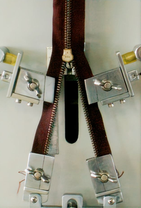 Machine d'essai de fatigue à traction réciproque à fermeture éclair Marque HOTOTECH Précision de 0,5% 220V Garantie 1 an Protection IP65 Puissance 50W - Product Image 4