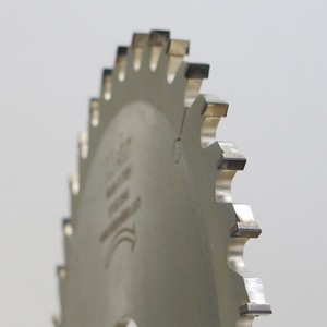 Klein Holzma XFI201.03645 Hoja de sierra circular Puntuación cónica Estilo de diente ATB D = 200 D = 45 B/C = 4,8-5,6/3,5 Z 36 Agujeros trascendentes - Product Image 2