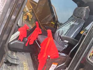 Excavatrice hydraulique sur chenilles SANY SY335H d'occasion, 33 tonnes, modèle 2018, moteur puissant pour travaux de terrassement, testée et inspectée - Product Image 6