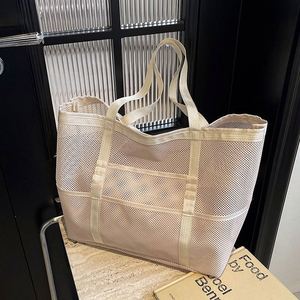 Sac de plage en maille pour femmes, sac fourre-tout pliable de couleur unie, sac d'exercice de yoga imperméable - Product Image 4