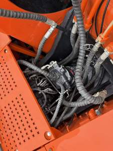 Vente en gros d'excavatrice sur chenilles Doosan DX225LC-9C d'occasion en bon état, 22,5 tonnes, 2023, capacité de la benne de 1,1 m, moteur de 125 kW, vente aux Émirats arabes unis - Product Image 5