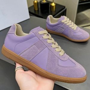 Chaussures de sport décontractées de luxe pour femmes, de qualité supérieure, en poudre et argent, sur mesure, simples et polyvalentes, à lacets - Product Image 3