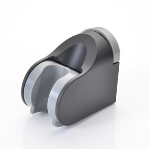 Матовое черное сиденье для унитаза с душевой головкой и ванной - Product Image 1