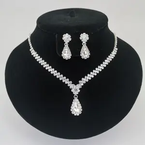 Luxe Heldere Diamant Strass Crystal Zirkoon Angel Tranen Drop Hanger Kolye Ketting Oorbellen Bruiloft Bijpassende Sieraden Sets