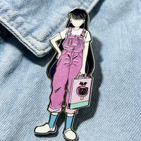 Épinglette en émail dur plaqué argent avec motif de personnage de dessin animé personnalisé, à la texture métallique brillante, pour collection