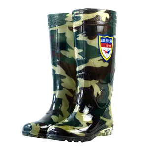 2022 High quality industrial construction oil Acid and alkali resistant PVC rubber green camouflage Wellington boots