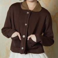 Veste en tricot vintage pour femme, idéale pour l'automne, unie, avec boutons décoratifs, fermeture simple boutonnage, pull tissé