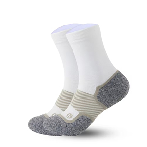 Wholesale Customized Paris Logo Autumn Knitted Cuff Men Crew <b>Socks</b> High Quality Anti Slip Grip Soccer Football <b>Socks</b> - Product Image 3