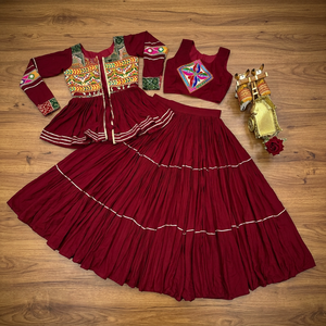 Lehenga Choli Rojo Bordado para Mujer, Traje Tradicional Indio Pakistaní, Vestido Largo para Boda o Fiesta, Algodón, Corte Regular - Product Image 3