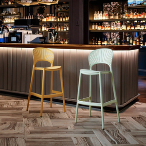 Chaise de bar en plastique PP à dossier empilable simple et moderne nordique, transparente, pour usage commercial, bureau, salon de thé - Product Image 2
