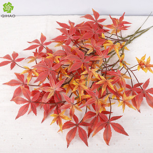 Hojas de arce artificiales, adorno decorativo de alta simulación para sala de estar, arreglo de mesa, paquete de una sola pieza - Product Image 5