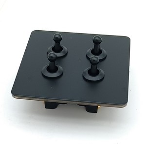 Personnalisé Laiton Or Noir Nickel Couleur Interrupteur En Acier Inoxydable Rétro Vieux Brossé Rétro Quatre <span class=keywords><strong>Gang</strong></span> Commutateur Bidirectionnel - Product Image 1