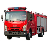Nouveau camion de pompiers diesel ISUZU 4x2, réservoir d'eau de 4000 litres, transmission manuelle, norme d'émission EURO 5, utilisation en cas d'incendie forestier, sauvetage, aéroport, 55 m