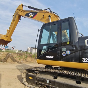 เครื่องจักรก่อสร้าง รถขุดมือสอง Caterpillar รุ่น CAT 320D สภาพดี ราคาไม่แพง - Product Image 3