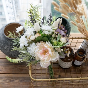 Bouquet de fleurs artificielles CallaFloral pour décoration de mariage CF01456 en tissu tissé plastique pour la décoration intérieure - Product Image 1