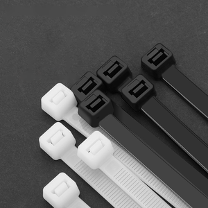 Fascette stringicavo in nylon nere autobloccanti ad alta resistenza per il fissaggio e l'organizzazione dei cavi - Product Image 1