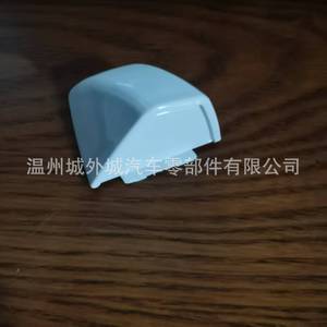 82652M6110 ฝาครอบรถยนต์ ABS ด้านหน้าซ้ายสำหรับเกีย ยูนพีนท์ไวท์ แบล็ค - Product Image 1