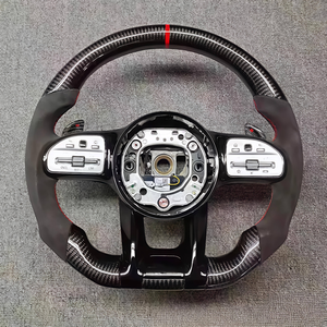 Volant de voiture en fibre de carbone pour <span class=keywords><strong>Mercedes</strong></span> Benz C200 C300 E200 E300 <span class=keywords><strong>GLC</strong></span> CLS, cuir perforé personnalisé, <span class=keywords><strong>prix</strong></span> de gros - Product Image 6