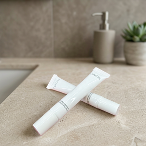 Tube en plastique blanc de 5 ml, 10 ml, 15 ml, 20 ml avec long embout, bouchon intérieur et capuchon à vis, tube vide pour emballage cosmétique de crème pour les yeux - Product Image 1