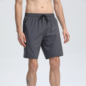Short de sport européen et américain pour hommes Short de course et de fitness Short décontracté à séchage rapide Entraînement en équipe scolaire - Product Image 3