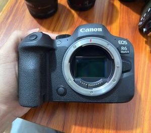 Cámara Digital <span class=keywords><strong>Canon</strong></span> <span class=keywords><strong>R6</strong></span> <span class=keywords><strong>II</strong></span> 90% Nueva, Cámara sin Espejo de Fotograma Completo para Fotografía Integral - Product Image 1