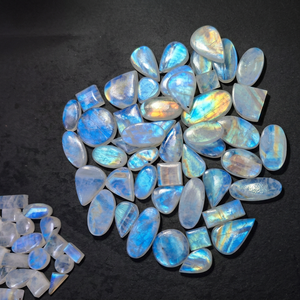 พลอยมูนสโตนธรรมชาติทรงหยดน้ำหลากสี  ขัดเงาสำหรับทำเครื่องประดับ - Product Image 1