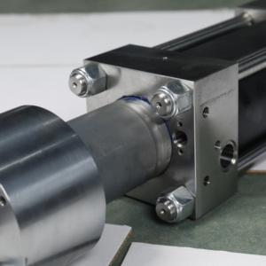 Conjunto Intensificador 60K 010558-3, Repuestos para Bomba de Chorro de Agua de Alta Presión - Product Image 3