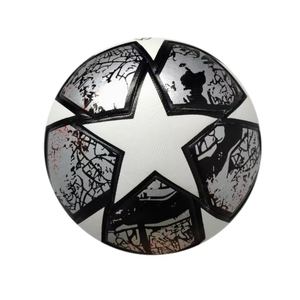 Balón de Fútbol Sala Profesional de Alta Calidad en Cuero PU con Logotipo Personalizado, Nuevo Estilo para Competencia, Entrenamiento y Entretenimiento - Product Image 6