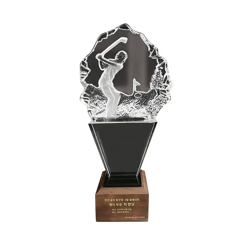 Fabrika yeni tasarım temizle kristal kupa ödülü kaplan ödülü kupa oyunları ve olaylar hatıra hediye ödülü