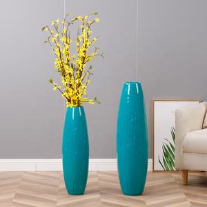 Nouveaux vases <span class=keywords><strong>d</strong></span>écoratifs de sol en résine de style moderne bleu ciel pour salon, vente en gros - Product Image 1