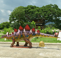 Gri Yaşam Boyutu Robotik Dinozor Triceratops