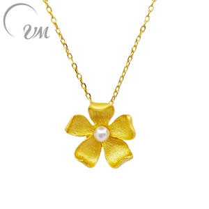 Collier pendentif minimaliste en forme de fleur en argent 925 plaqué or UM Jewelry, perle d'eau douce naturelle, unisexe, pour mariage et fête - Product Image 1
