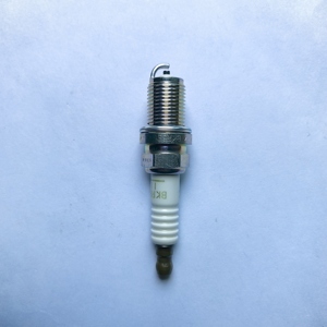 Bougies d'allumage NGK Pièce moteur d'origine Bougies d'allumage 2756 BKR6E-11 pour <span class=keywords><strong>Honda</strong></span> Gold Wing GL1800/F6B/<span class=keywords><strong>F6C</strong></span>/Valkyrie Rune 1800CC - Product Image 6