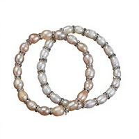 Damen-Armband mit 67mm Reiskornförmigen Natürlichen Süßwasserperlen, Dehnbarem Kordelband und Diamantbesetztem Ring als Werbegeschenk