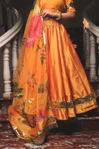 Lehenga Jaune Moutarde à Motifs Floraux avec Dupatta Transparent Bordure Dorée Tenue Ethnique de Créateur pour Mariage Fête Tenue Traditionnelle Festive - Product Image 2