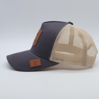 Gorro de 5 Paneles de Venta Caliente, Personalizado, Deportivo, Gris, Malla, Retro, Deportivo, Informal, para la Vida Diaria, con Parche de Cuero, Gorra Trucker de Algodón