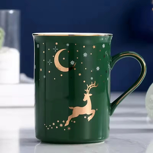 แก้วกาแฟเซรามิกสีทองลายกวางเรนเดียร์ ดวงจันทร์ และดวงดาว สไตล์นอร์ดิก พร้อมหูจับสีทอง ขนาด 400 มล. พร้อมฝาและช้อน ใช้กับเครื่องล้างจานได้ ความจุขนาดใหญ่ - Product Image 4