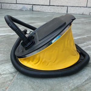 Pompe à pied manuelle 3L pour gonflables de piscine et usage extérieur – Marques nationales - Product Image 1