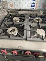 Chariot de 13 pieds entièrement vitré et entièrement équipé pour la vente de glaces, gaufres, café et crêpes - Food truck / Remorque alimentaire