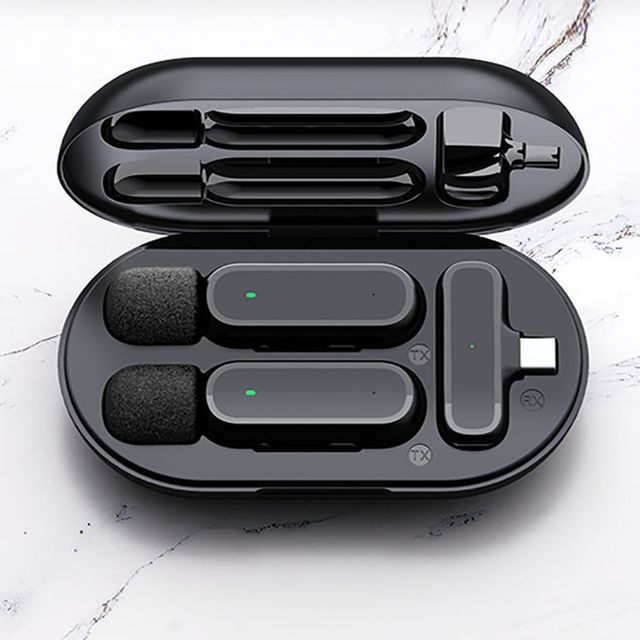 Factory Direct Sales Support Customized Wireless Lavalier Microphone for Easy Carrying and Live Streaming on YouTube