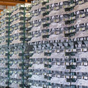 China Factory Direct Sale High Quality Ingot Aluminum 99.8% 99.9% 99.99% China Top Supplier - Product Image 2