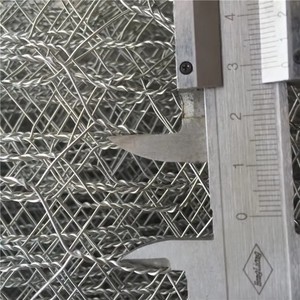 Malla de Alambre Hexagonal de Hierro Galvanizado con Orificios de 13 mm, Malla para Gallinero, Cerca para Granja - Product Image 4