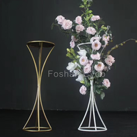 Support à fleurs en métal en forme de X, en fer, vente en gros, centre de table pour mariage, décoration de table pour événements, allée