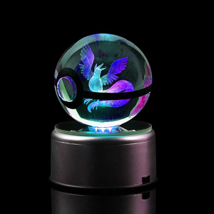 คริสตัลแก้วขายส่ง 3 มิติ โปเกบอล คริสตัลโปเกมอนโก อาร์ติคูโน่ พร้อมฐานไฟ LED สำหรับของขวัญวันวาเลนไทน์ วันเกิด วันคริสต์มาส - Product Image 3