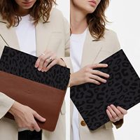 Coque noire antichoc antidérapante à imprimé léopard avec fente pour stylet et support rabattable pour iPad 10e génération 10.9 2022/A16 11e génération 2025