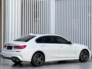 Véhicule d'occasion <span class=keywords><strong>BMW</strong></span> Série 3 2021 <span class=keywords><strong>325i</strong></span> M Sport Night Package 2.0L Essence Conduite à gauche Voitures d'occasion - Product Image 2