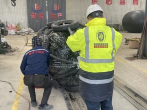 Système d'amarrage avec pare-battage gonflable en caoutchouc 50KPa 80KPa pour projets portuaires - Product Image 2