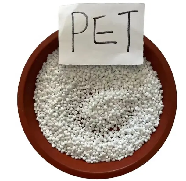 Buona qualità materia prima plastica Pet Chip Pet resina granuli vergine stampaggio ad iniezione resina CZ-302 per animali domestici