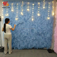 Panel latar belakang tulle biru muda halus dengan ruffle, dinding bunga mesh romantis untuk dekorasi foto booth pernikahan, pesta bayi, dan acara lainnya