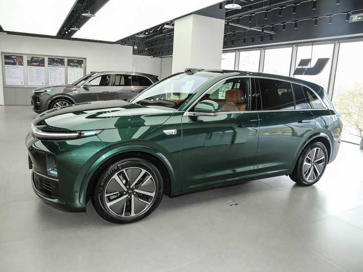 2024 Li xiang L7 Luxury Electric SUV Hybrid 4WD Drive Mode Long Range